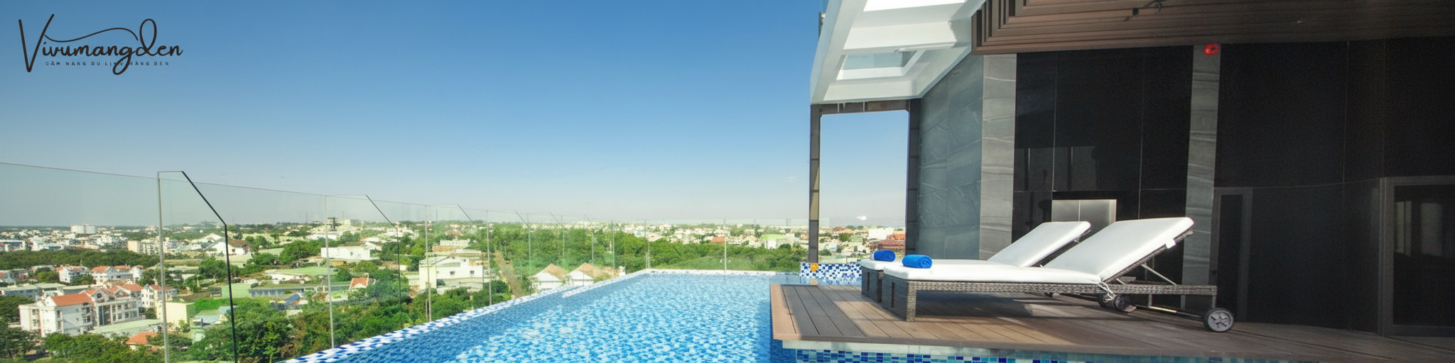 Hồ bơi trong nhà Boston Hotel Pleiku