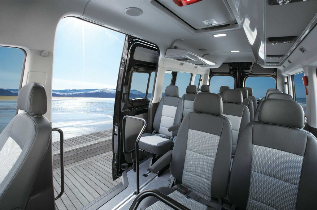 Solati Limousine 9 chỗ Solati Limousine 9 chỗ