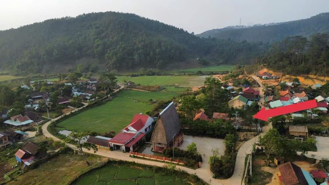 Nhà rông Kon Pring Măng Đen