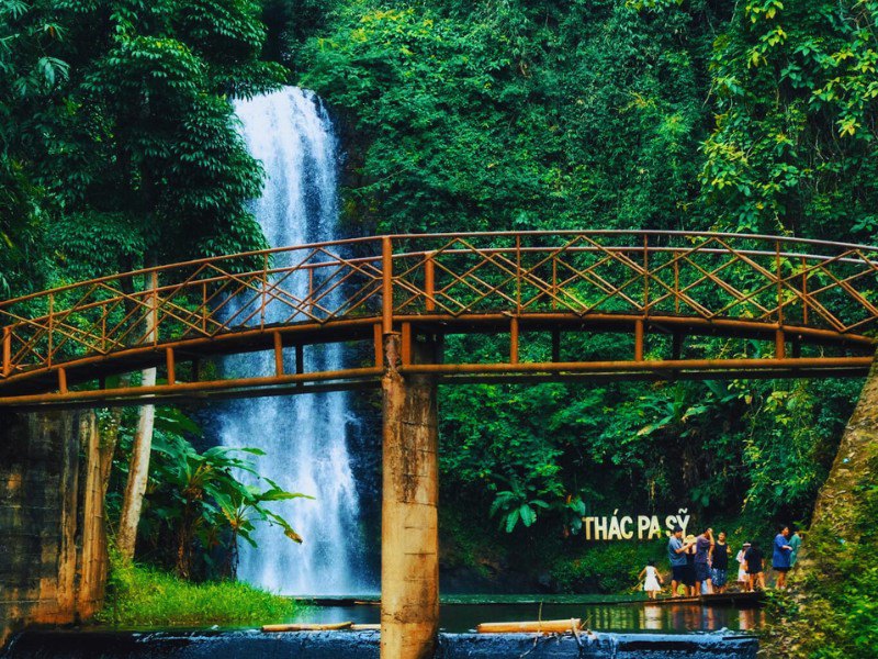 Thác Pa Sỹ Măng Đen