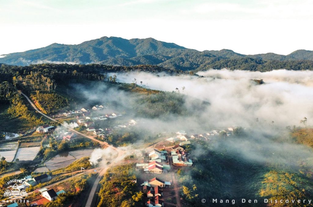 Măng Đen săn mây